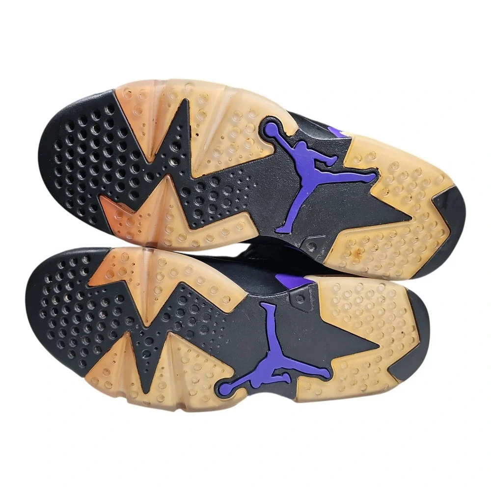 Social Status x Air Jordan 6 Retro 